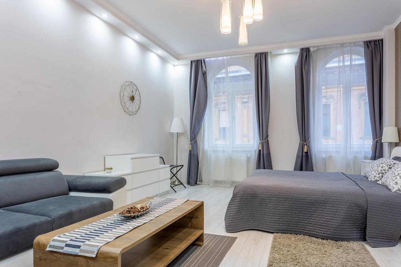 Goldcentral Apartment Grand Boulevard Budapest Esterno foto