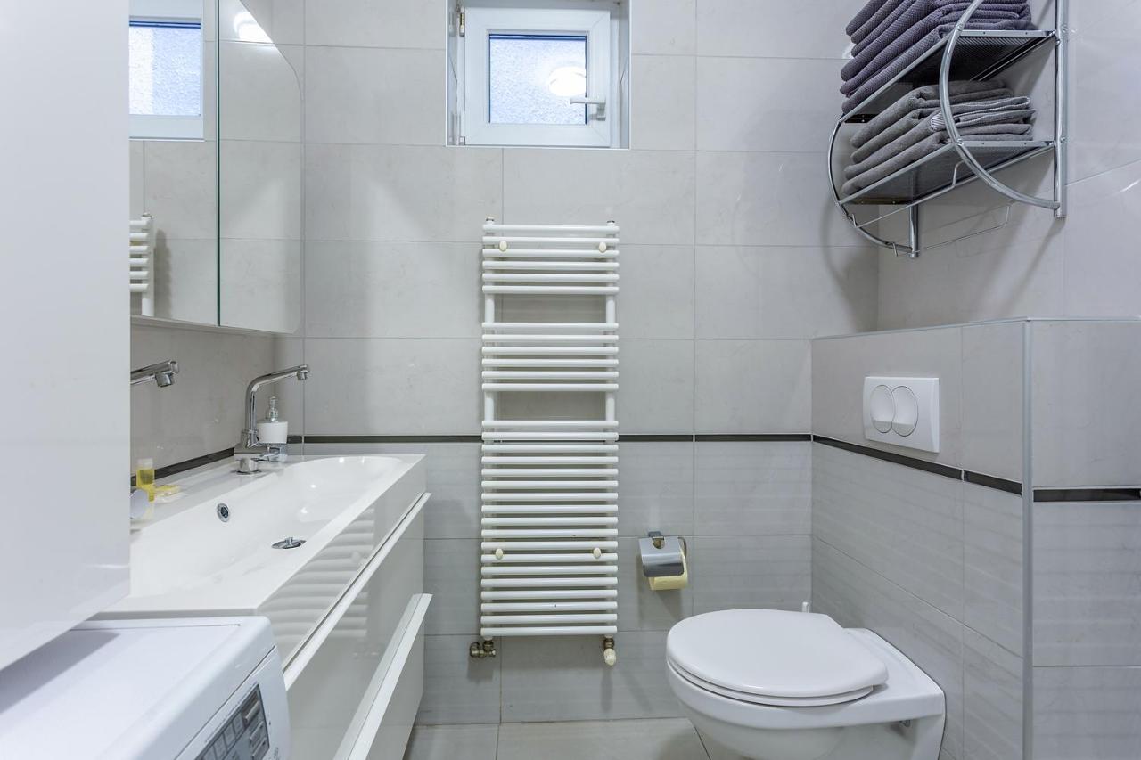 Goldcentral Apartment Grand Boulevard Budapest Esterno foto